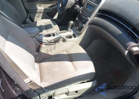 2015 Chevrolet Malibu Ls z USA, uszkodzony, nr VIN 1G11B5SL0FF226167